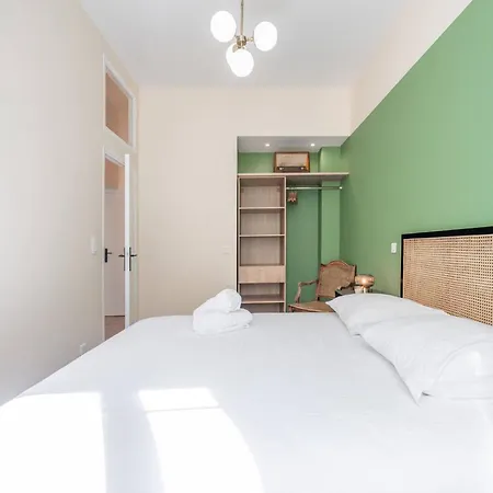 Magnifique - 2 - Coeur De Avec Balcon Apartament
