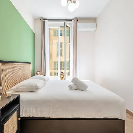 Magnifique - 2 - Coeur De Avec Balcon ニース