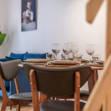 Magnifique - 2 - Coeur De Avec Balcon