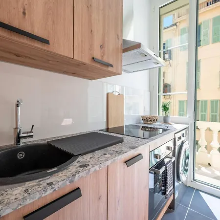 Magnifique - 2 - Coeur De Avec Balcon ニース