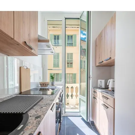 Magnifique - 2 - Coeur De Avec Balcon 公寓 *